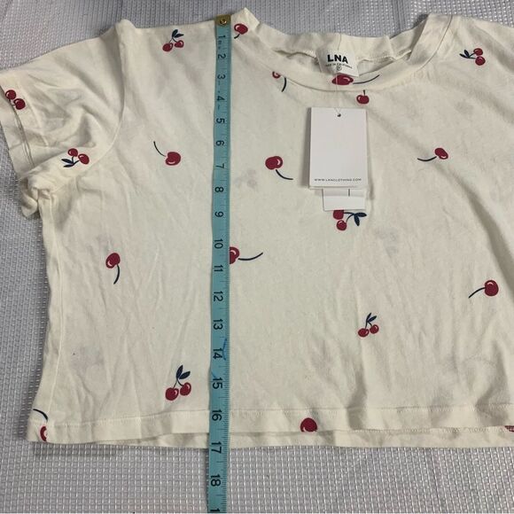 LNA Tee Cherry Printed Short Sleeves Cropped Top - Picture 5 of 6